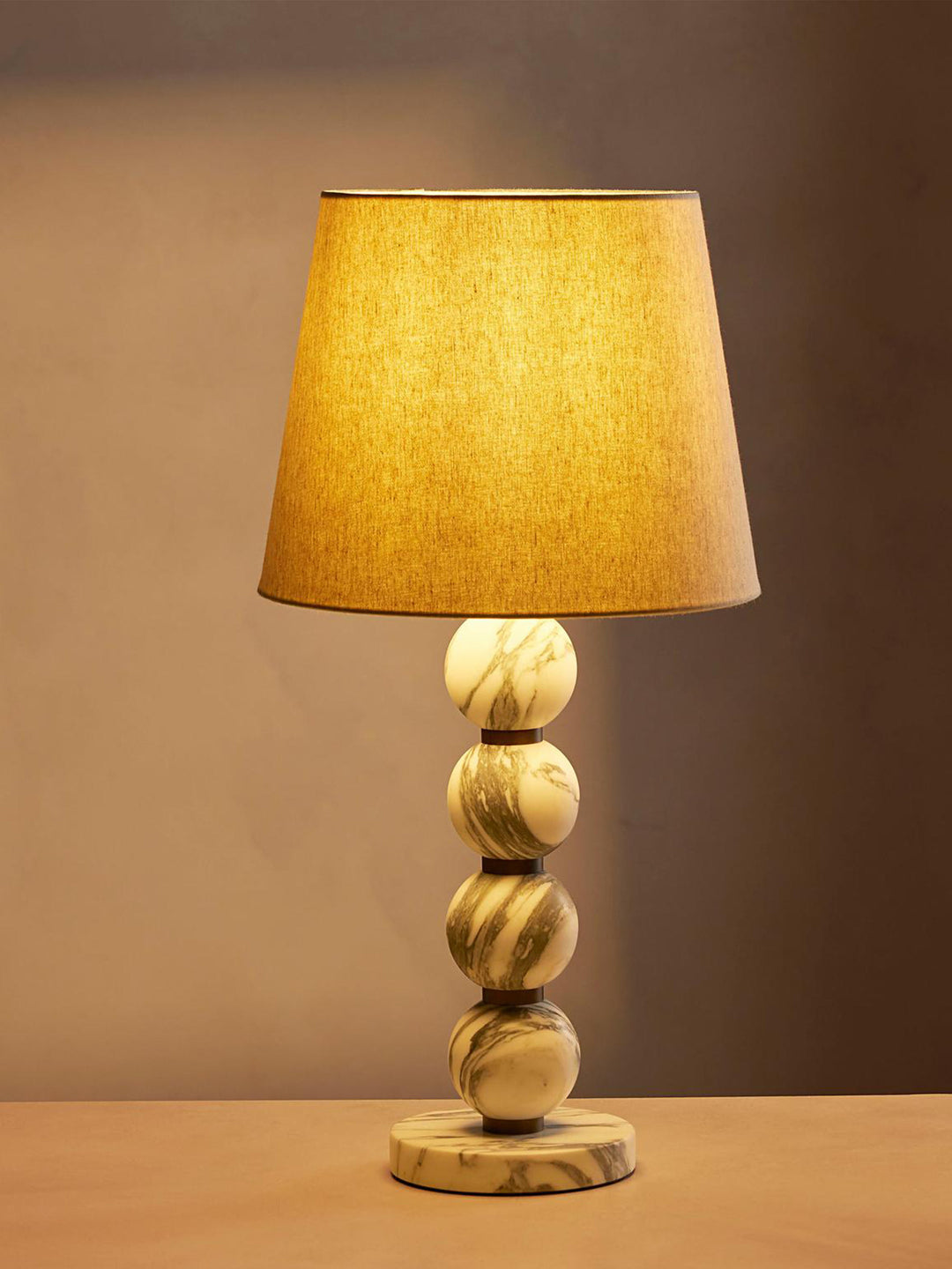 Marble Sphere Table Lamp - Vakkerlight