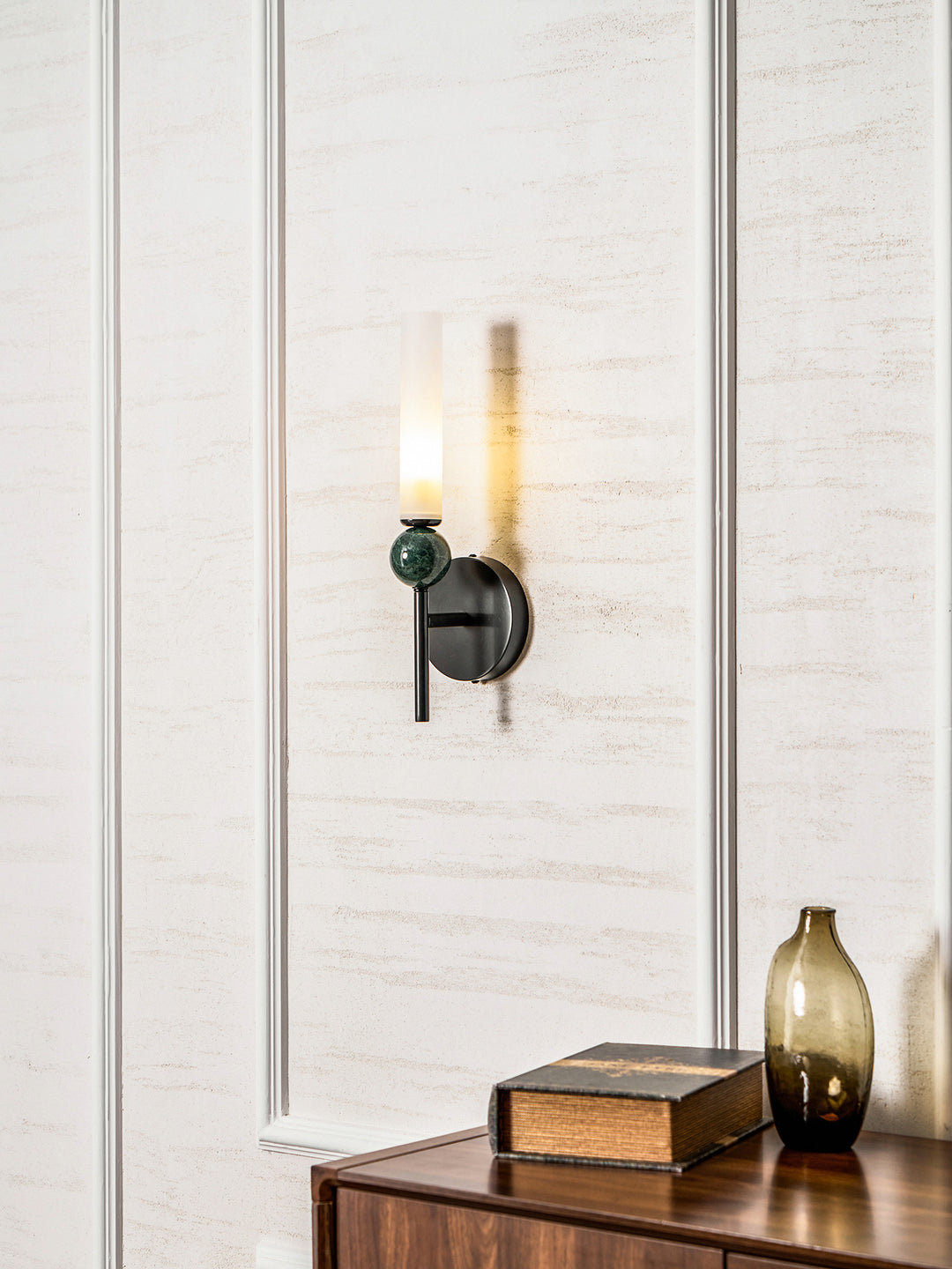 Marble Vertical Wall Lamp - Vakkerlight
