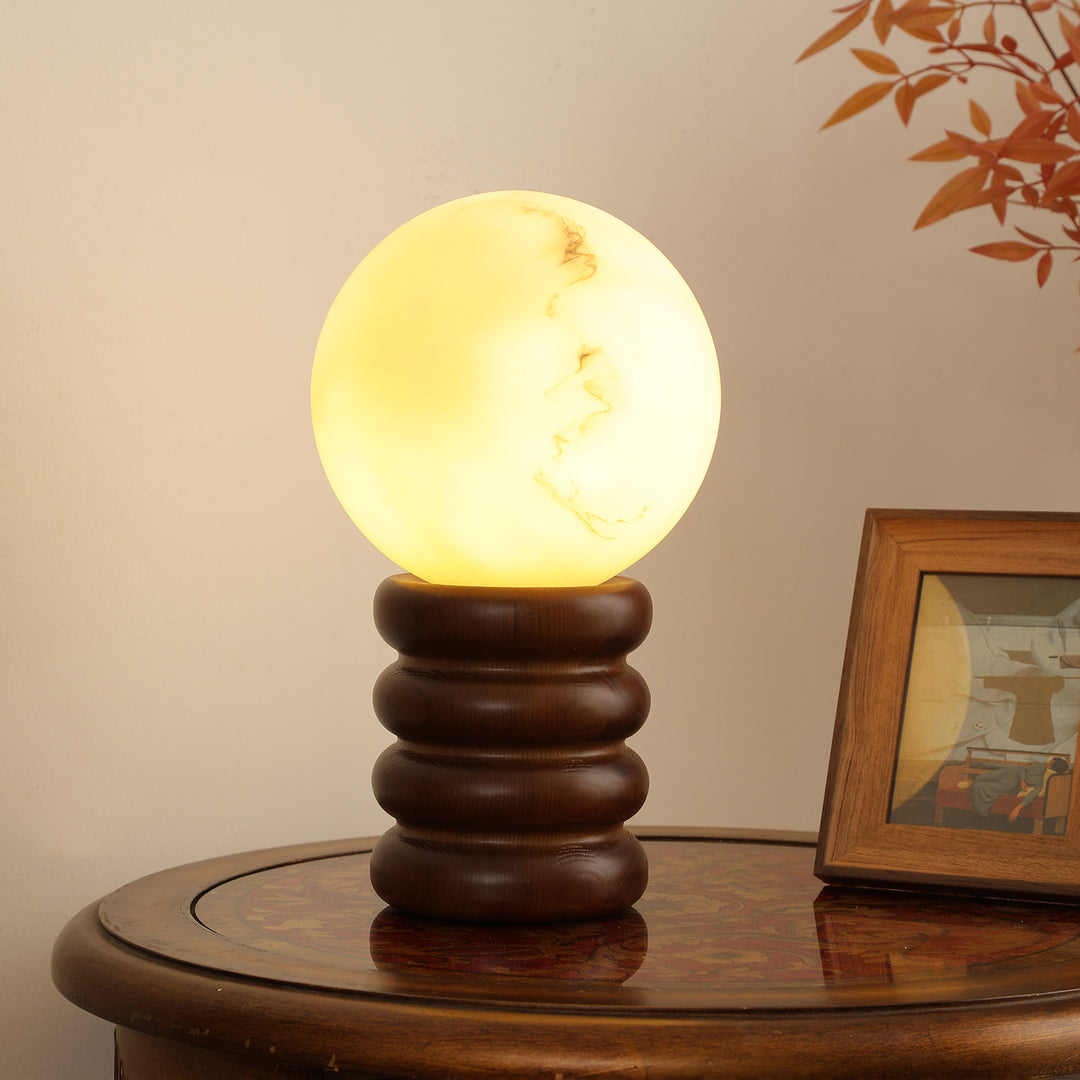 Marcus Table Lamp - Vakkerlight