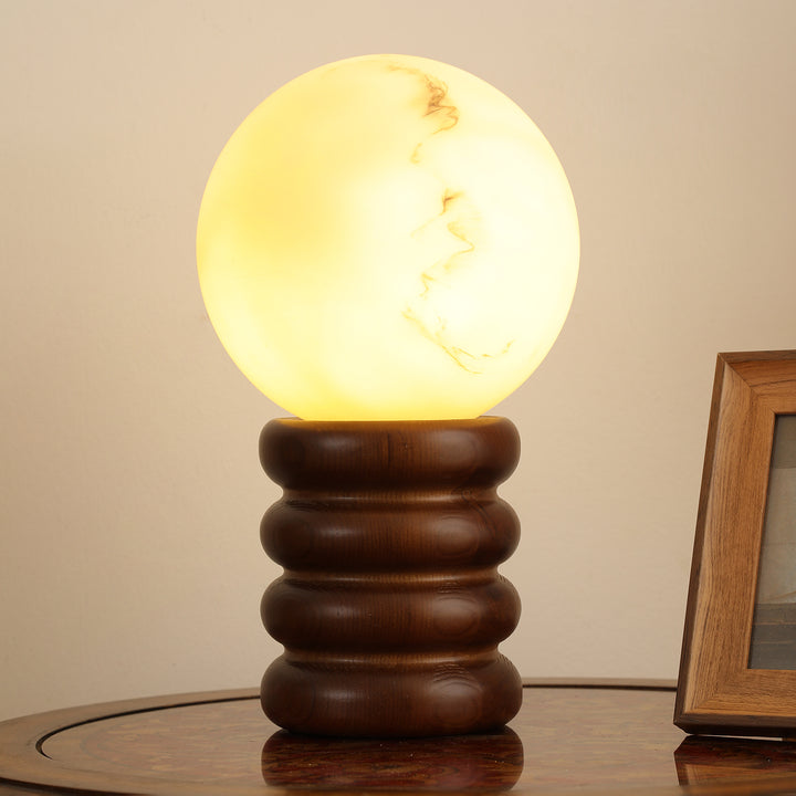 Marcus Table Lamp - Vakkerlight