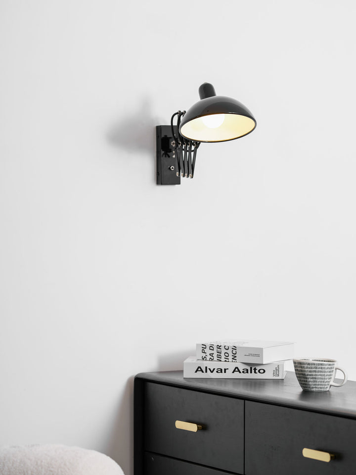 Maxon Adjustable Spring Wall Lamp - Vakkerlight