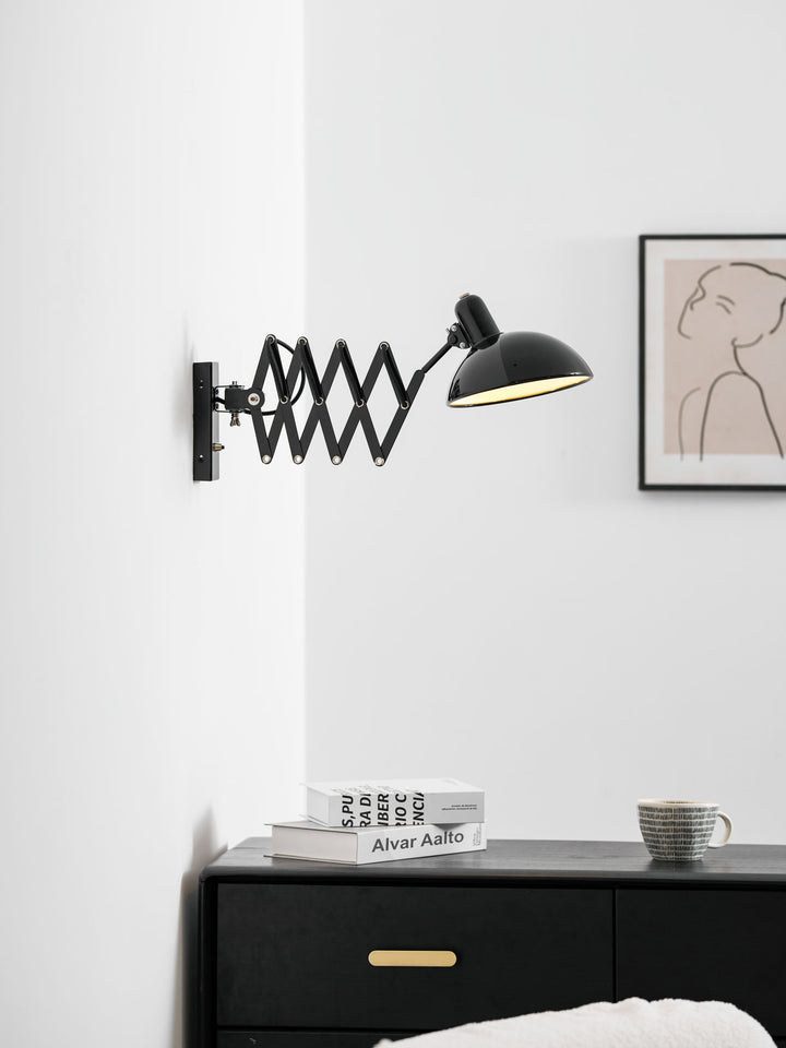 Maxon Adjustable Spring Wall Lamp - Vakkerlight