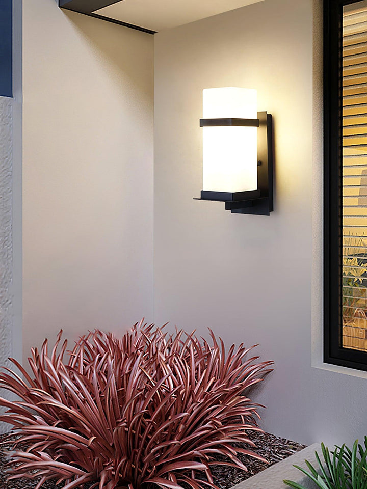 Mcdade Wall Light - Vakkerlight