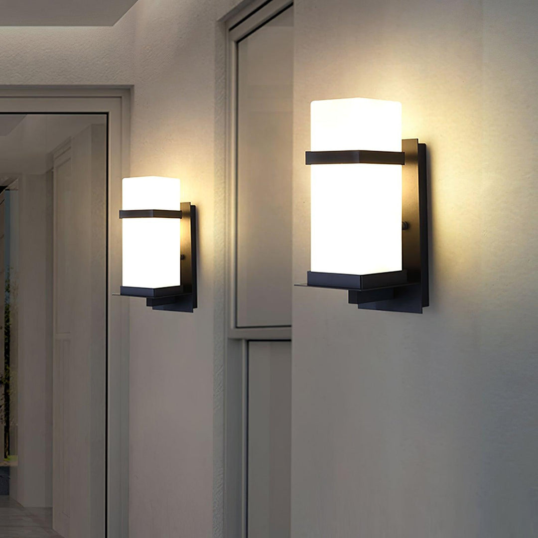 Mcdade Wall Light - Vakkerlight