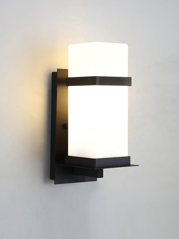 Mcdade Wall Light - Vakkerlight