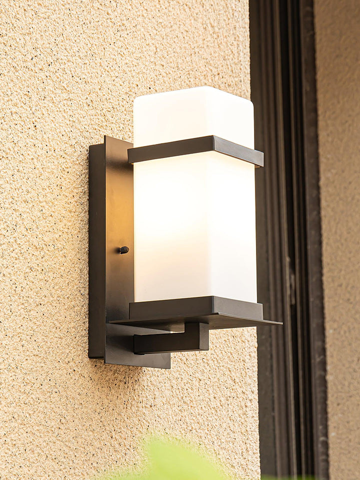 Mcdade Wall Light - Vakkerlight