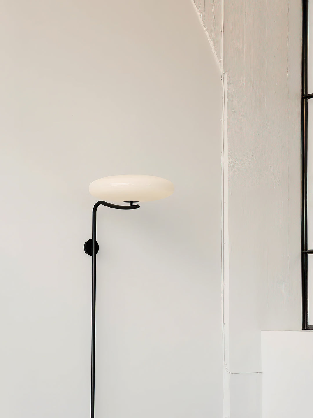 Arc Plug - in Wall Lamp - Vakkerlight