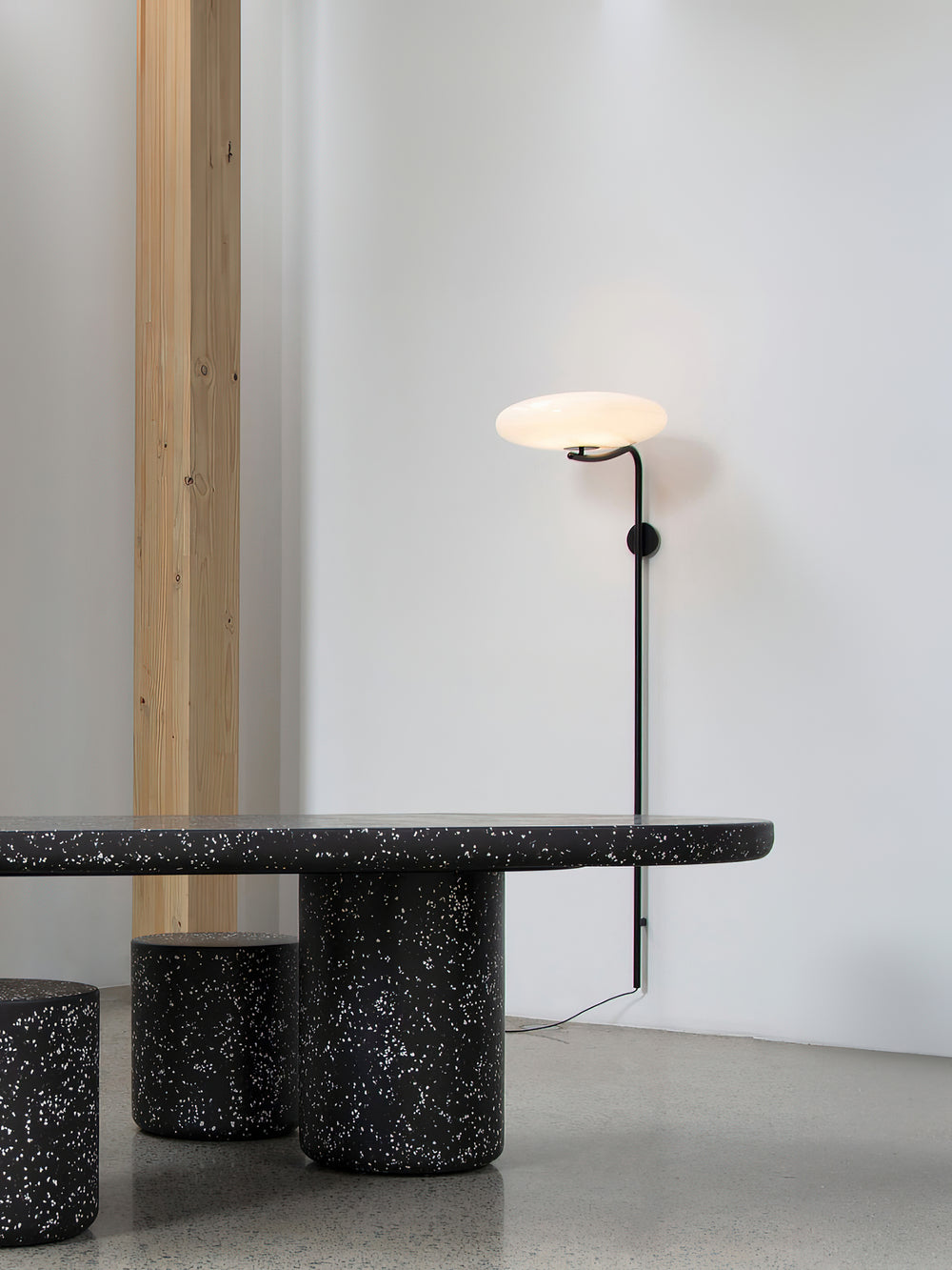 Arc Plug - in Wall Lamp - Vakkerlight