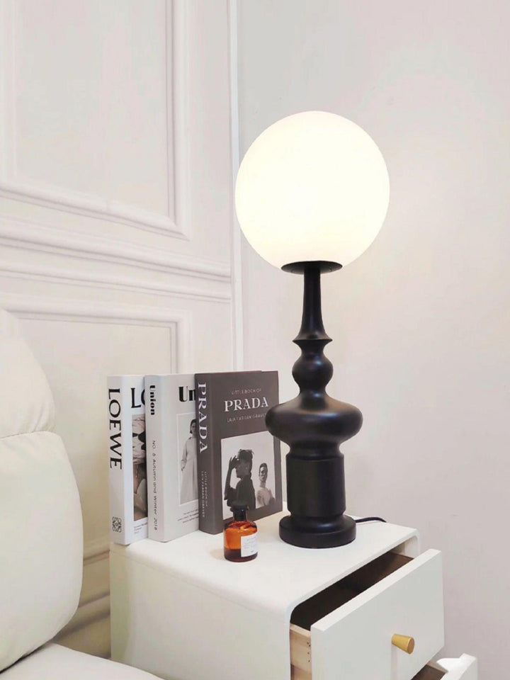 Constance Table Lamp - Vakkerlight