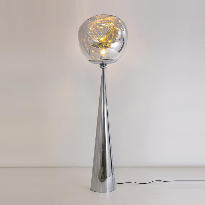 Cone Lava Floor Lamp - Vakkerlight