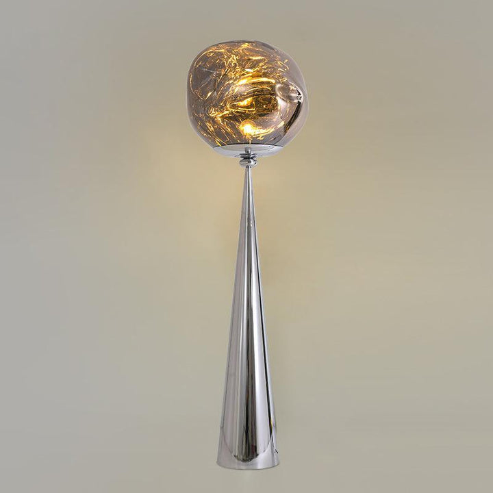 Cone Lava Floor Lamp - Vakkerlight