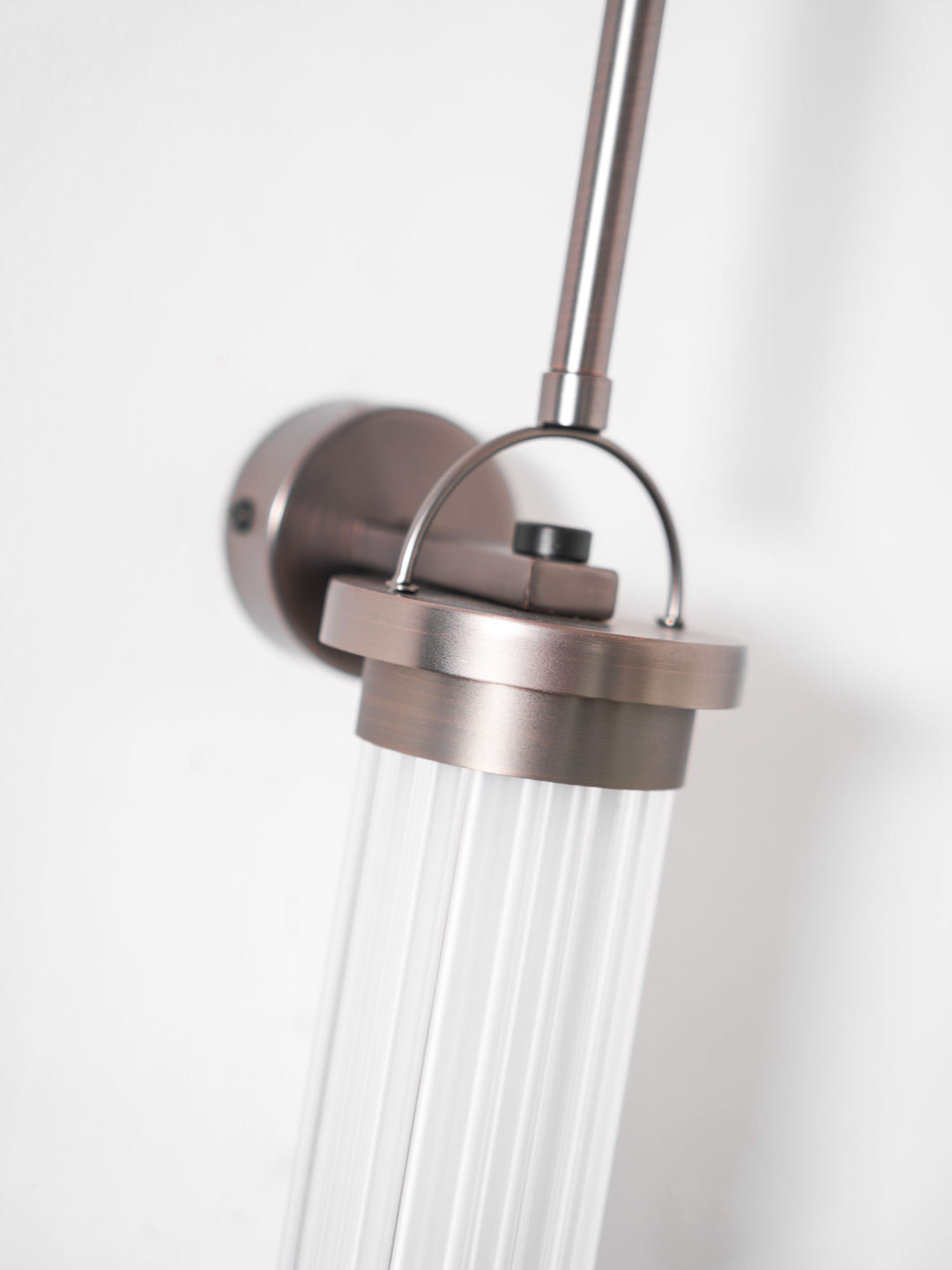 Meridian Vertical Wall Sconce - Vakkerlight