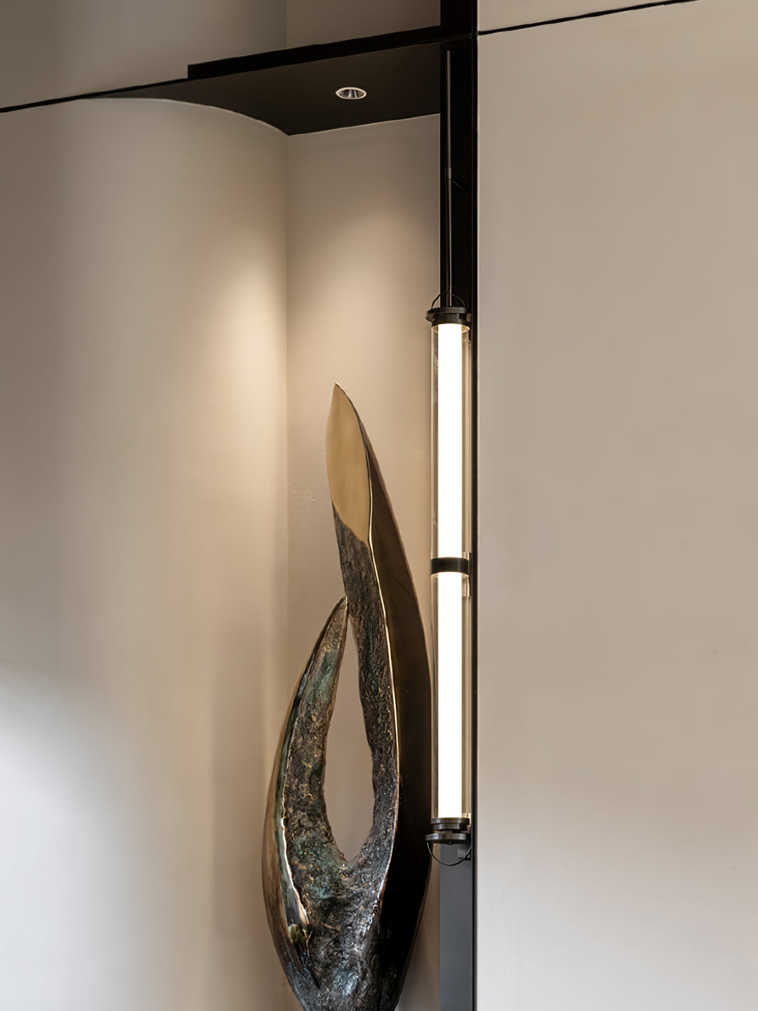 Meridian Vertical Wall Sconce - Vakkerlight