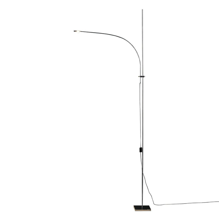 Metal Body Graceful Floor Lamp - Vakkerlight