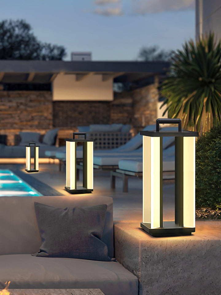 Metroluxe Outdoor Light - Vakkerlight