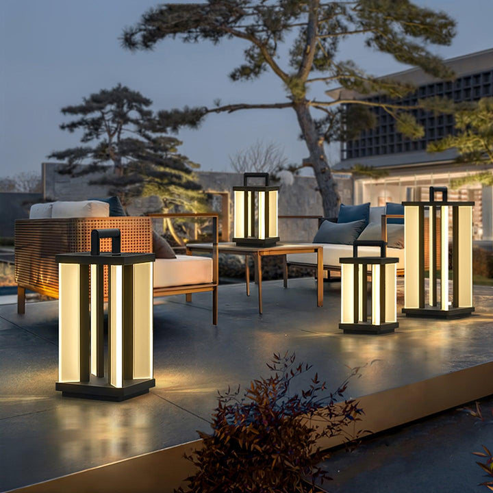 Metroluxe Outdoor Light - Vakkerlight