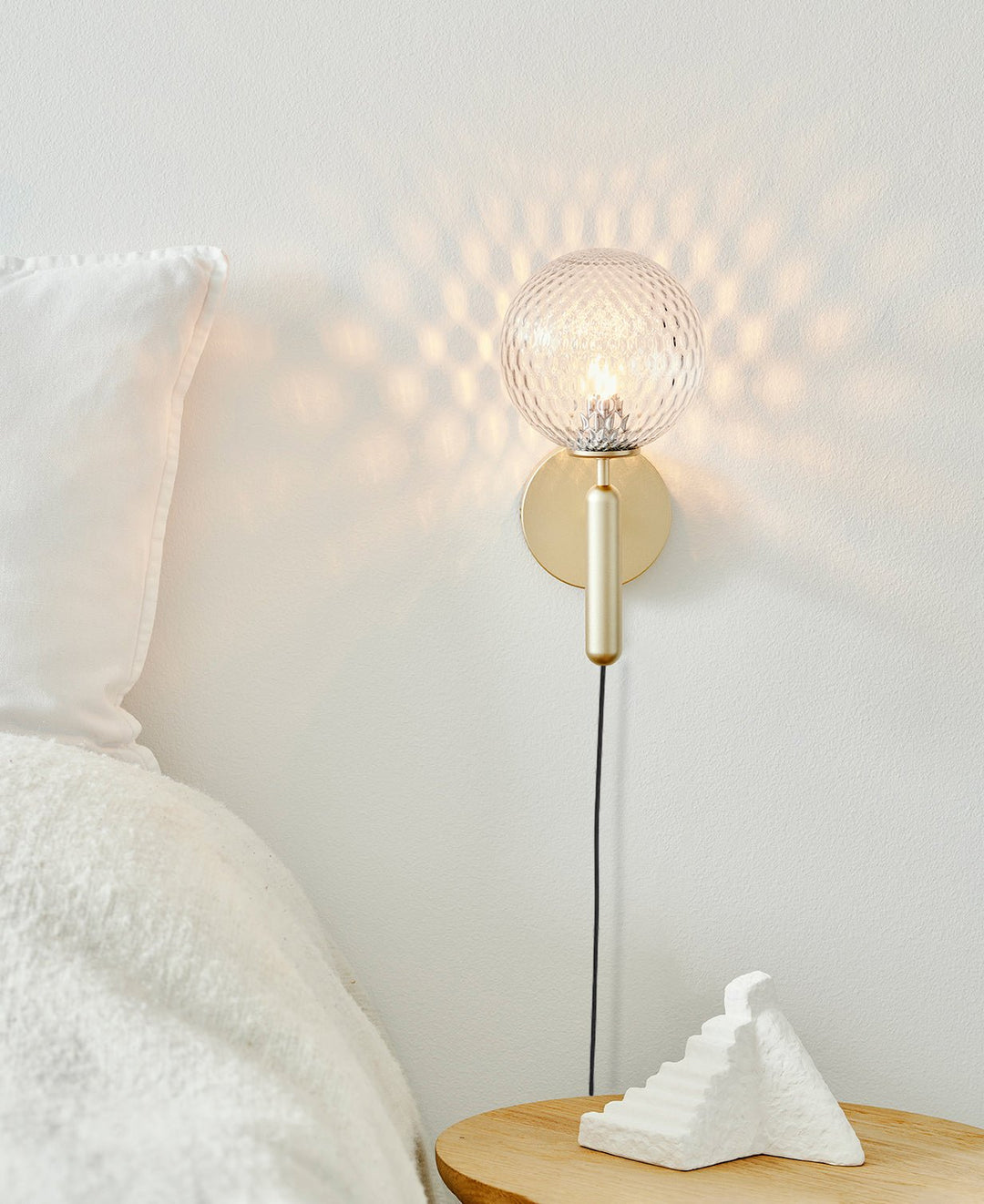 Nordica Plug - in Wall Lamp - Vakkerlight
