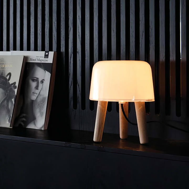 Milk Table Lamp - Vakkerlight