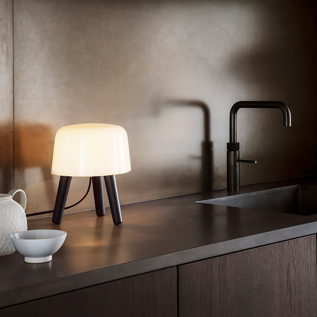 Milk Table Lamp - Vakkerlight