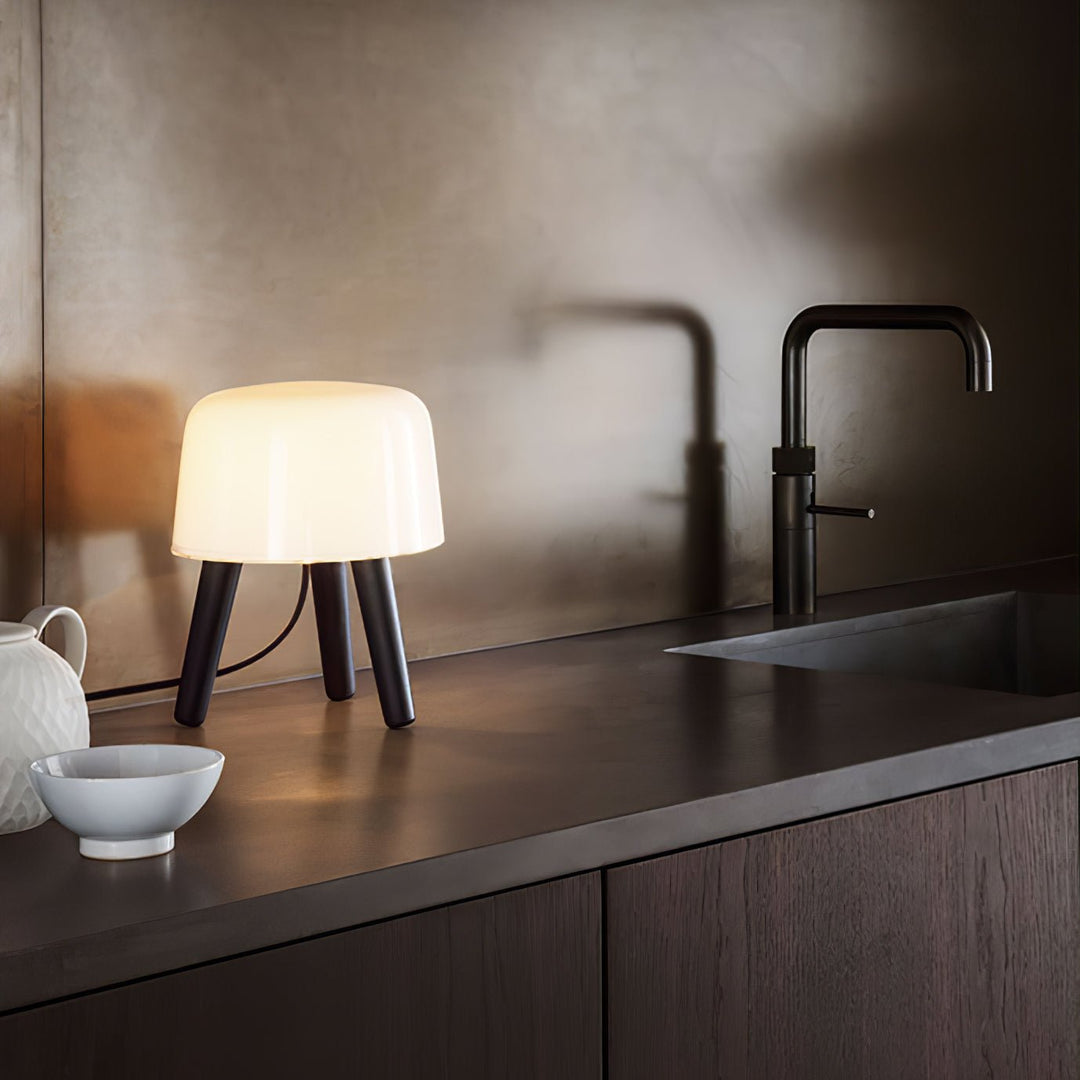 Milk Table Lamp - Vakkerlight