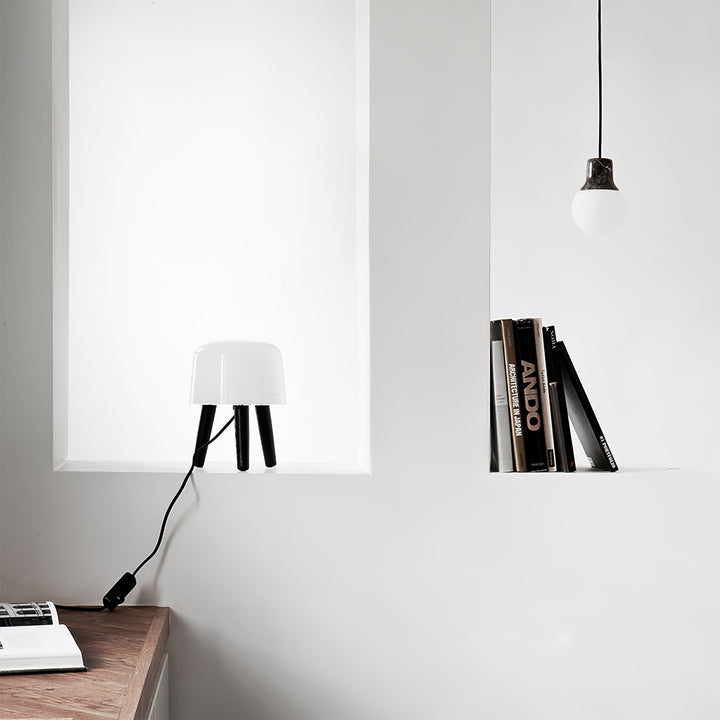 Milk Table Lamp - Vakkerlight