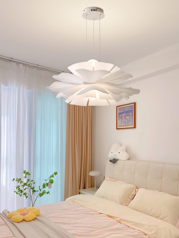 Lotus Flower Pendant Lamp - Vakkerlight