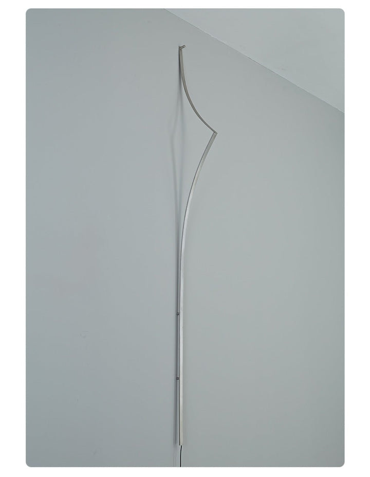 Minimalist Curving Ribbon LED Wall Sconce - Vakkerlight