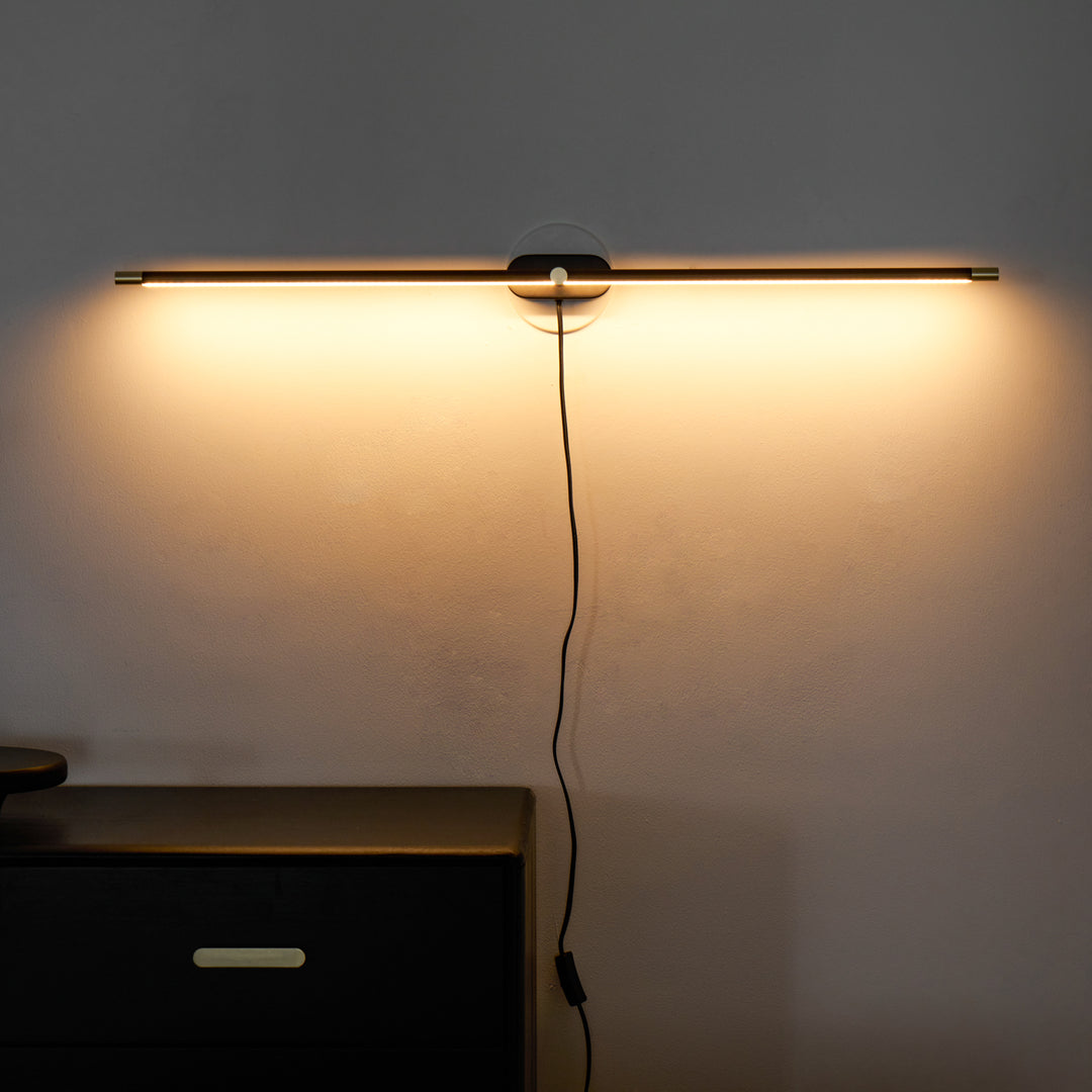 Minimalist Linear Plug - in Wall Lamp - Vakkerlight