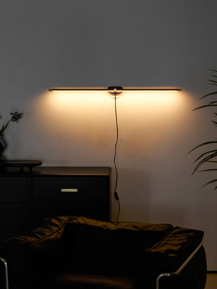 Minimalist Linear Plug - in Wall Lamp - Vakkerlight