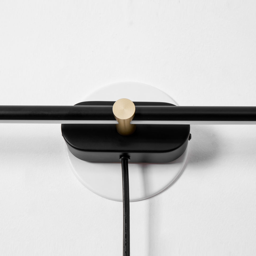 Minimalist Linear Plug - in Wall Lamp - Vakkerlight