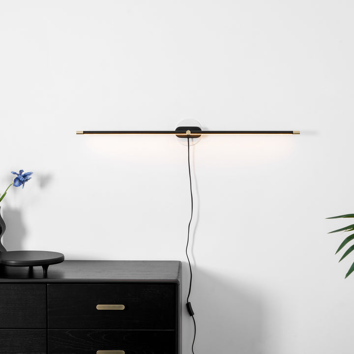 Minimalist Linear Plug - in Wall Lamp - Vakkerlight