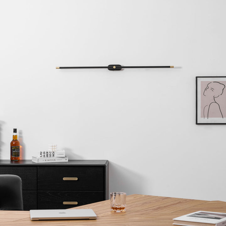 Minimalistische lineaire oplaadbare wandlamp 