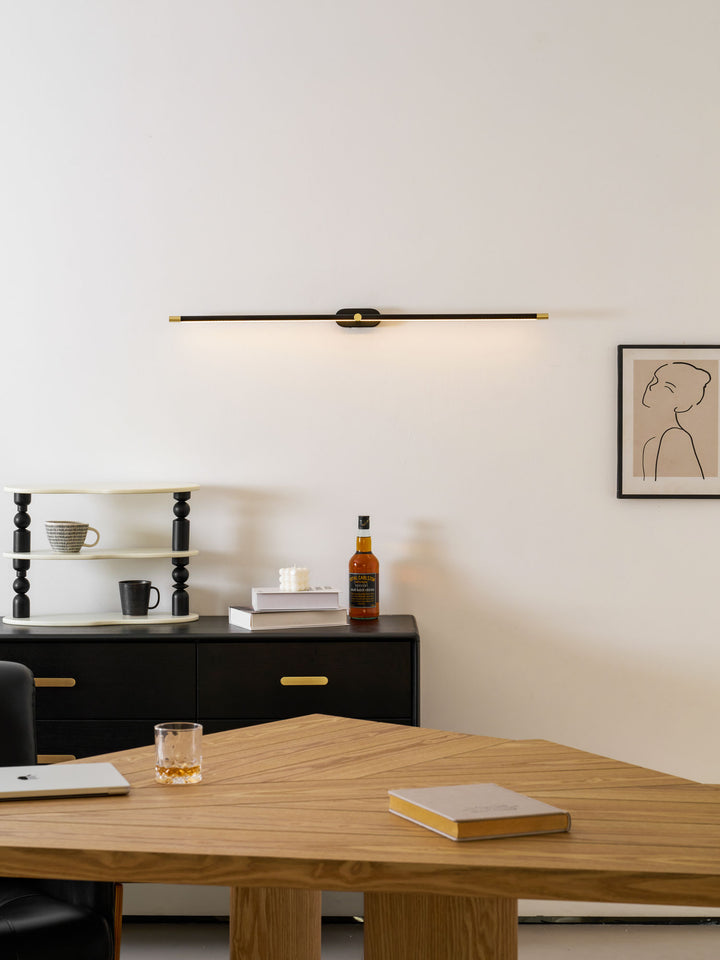 Minimalistische lineaire oplaadbare wandlamp 