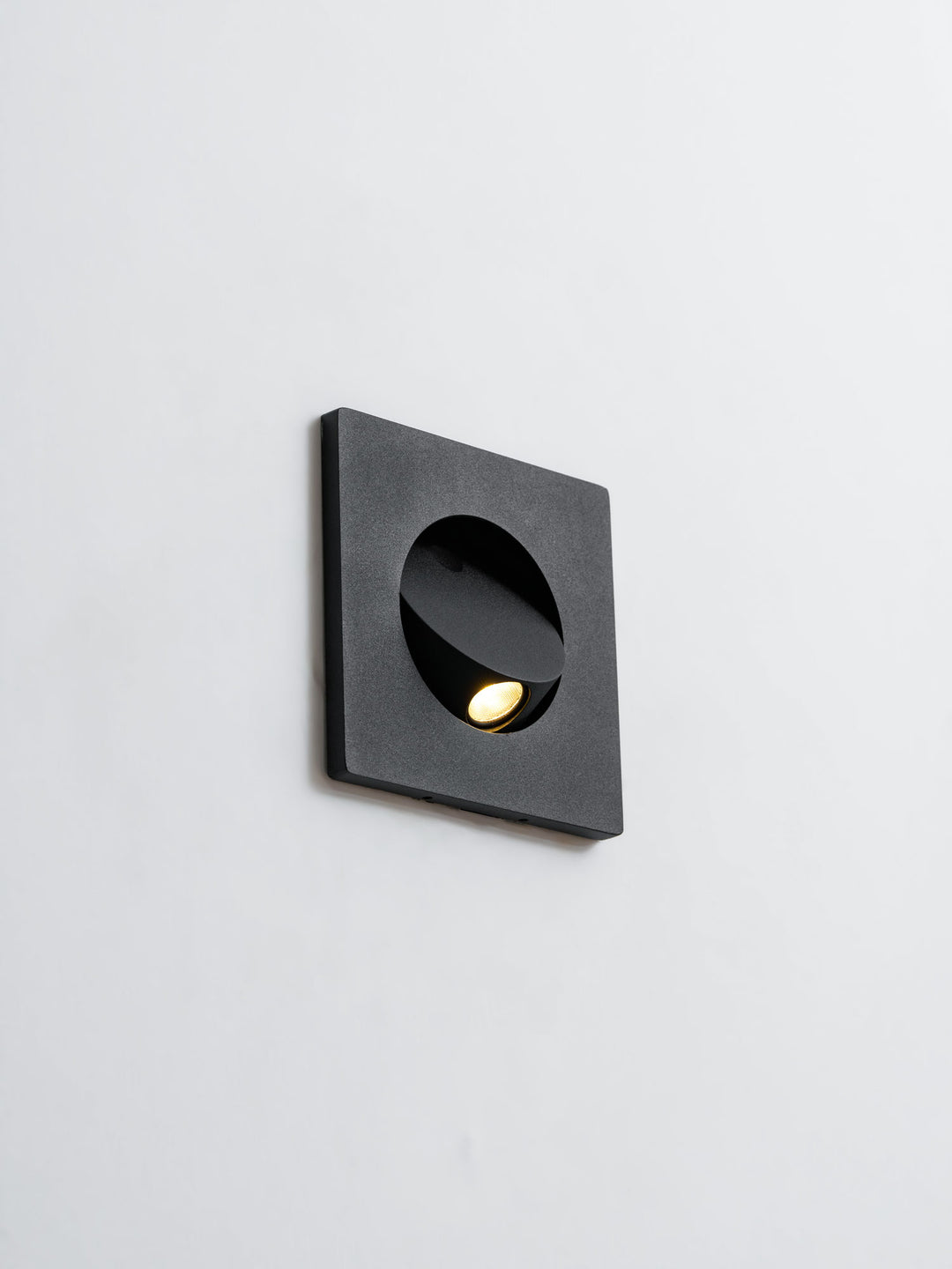 Minimalist Recessed Rotatable Sconce - Vakkerlight