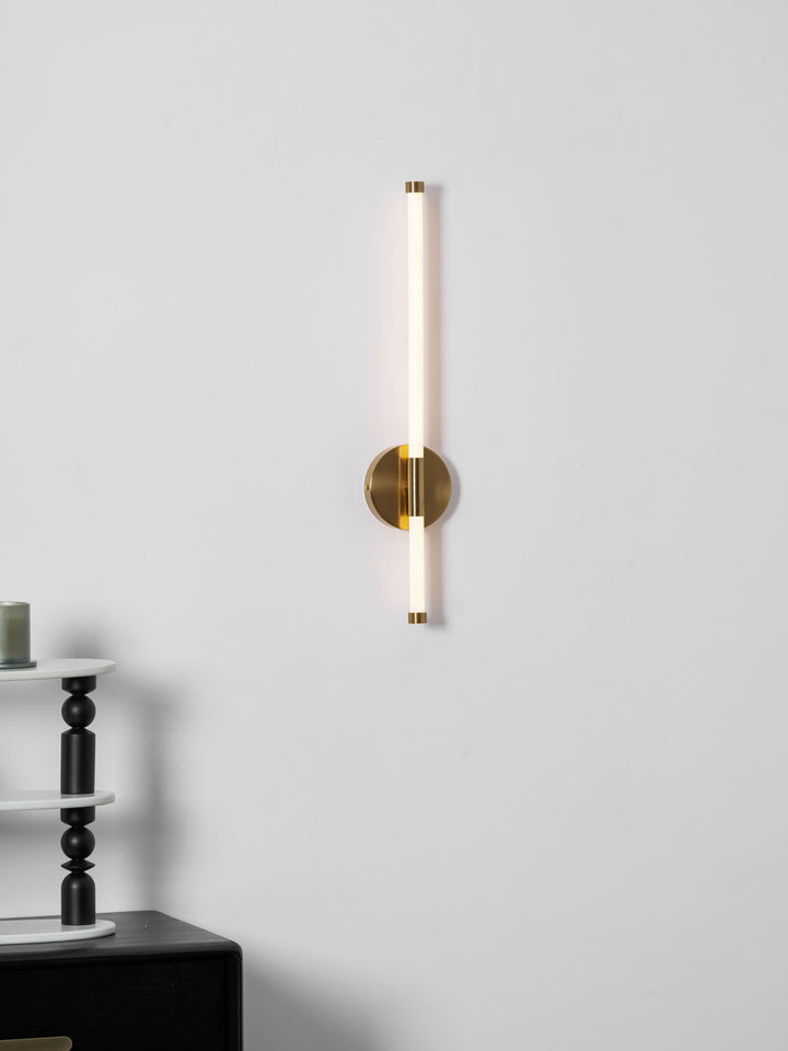 Minimalist Vertical Wall Sconce - Vakkerlight