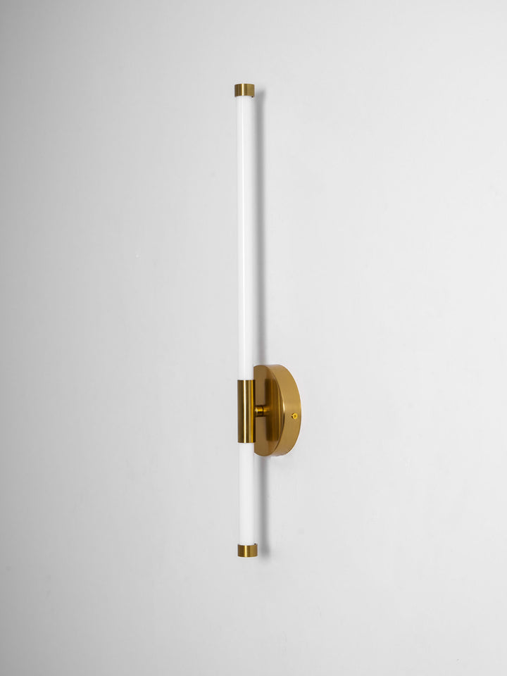 Minimalist Vertical Wall Sconce - Vakkerlight