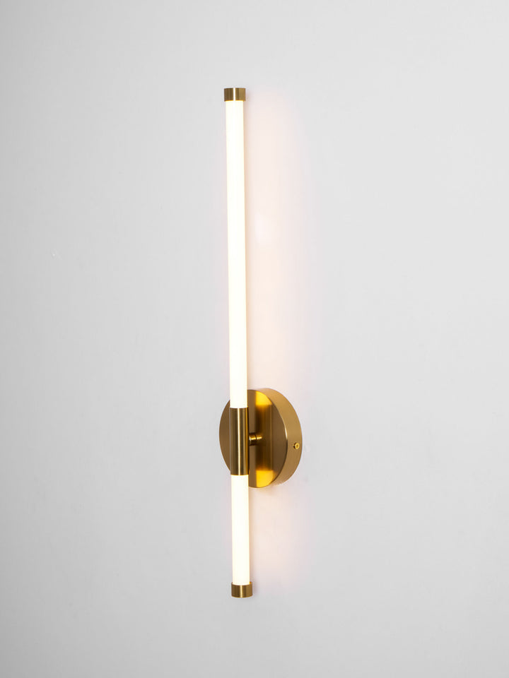 Minimalist Vertical Wall Sconce - Vakkerlight