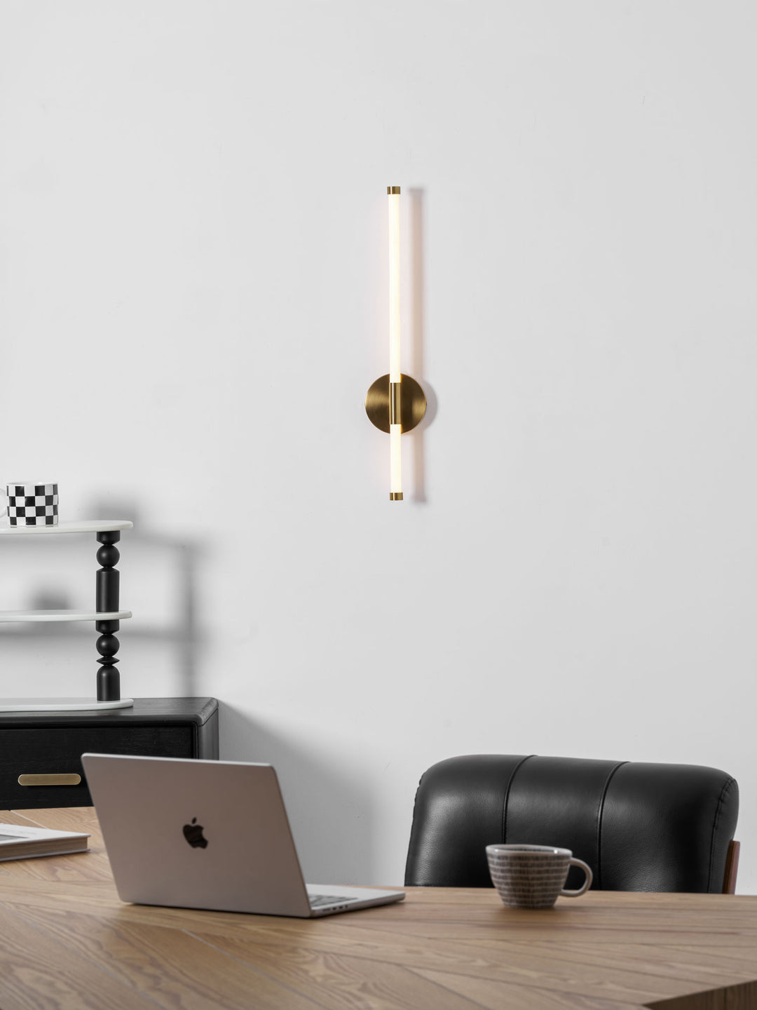 Minimalist Vertical Wall Sconce - Vakkerlight