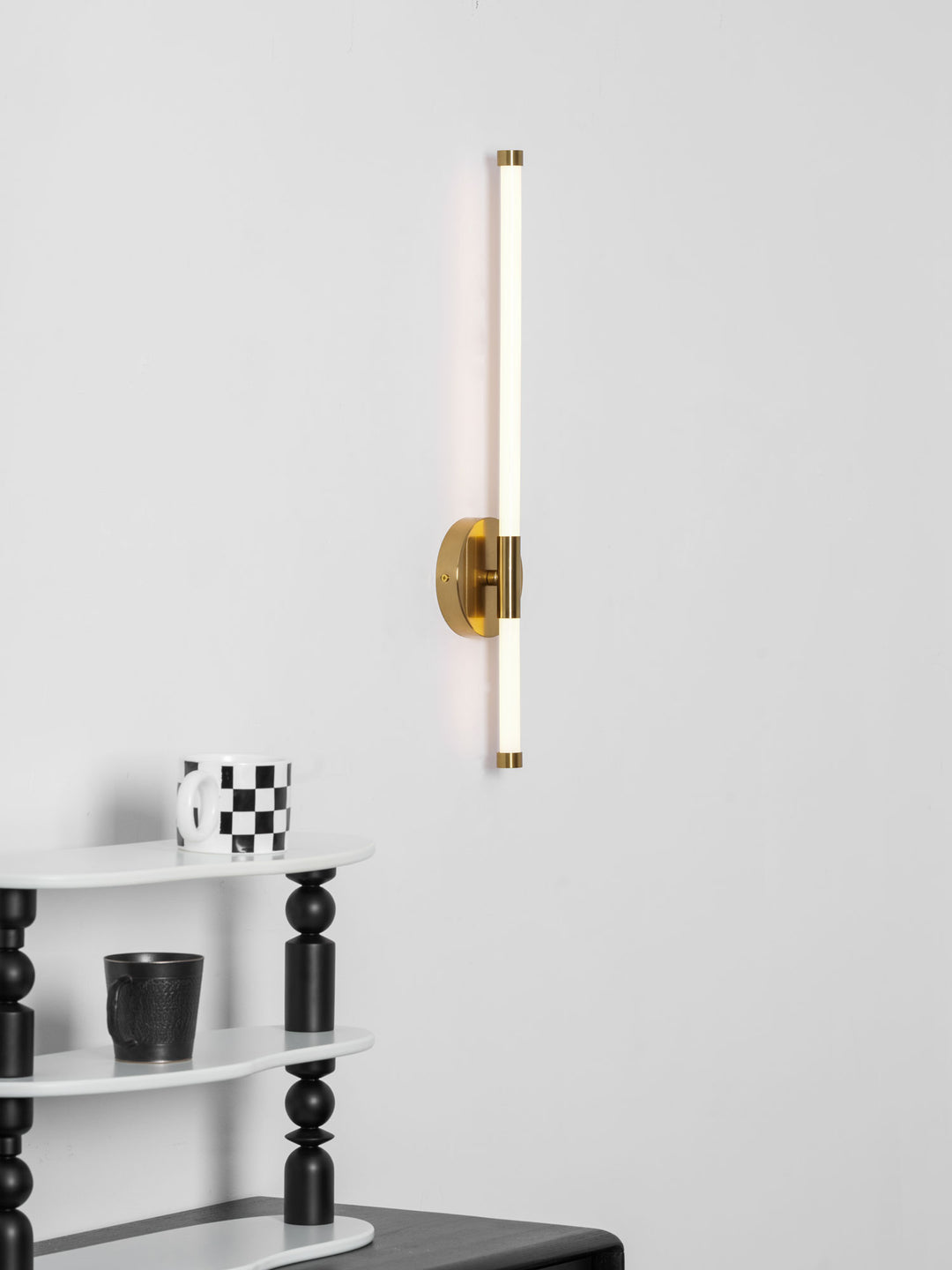 Minimalist Vertical Wall Sconce - Vakkerlight