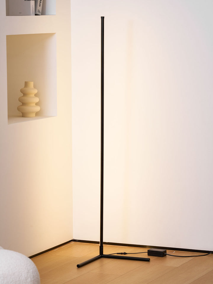 Minimalist LED Floor Lamp - Vakkerlight