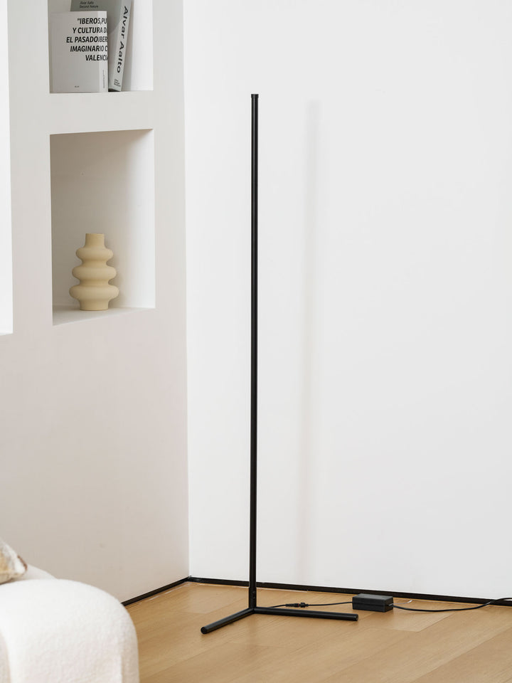 Minimalist LED Floor Lamp - Vakkerlight