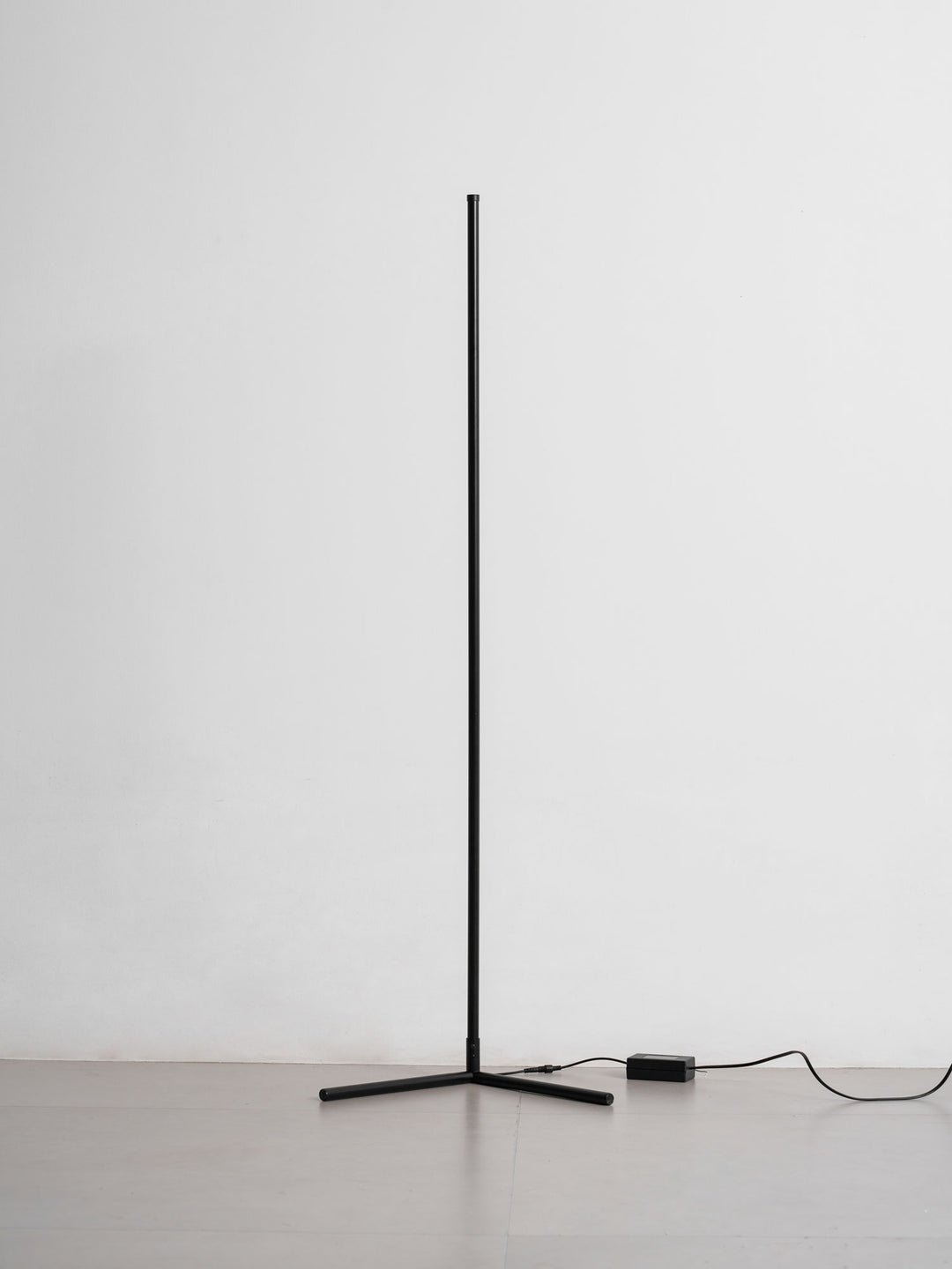 Minimalist LED Floor Lamp - Vakkerlight