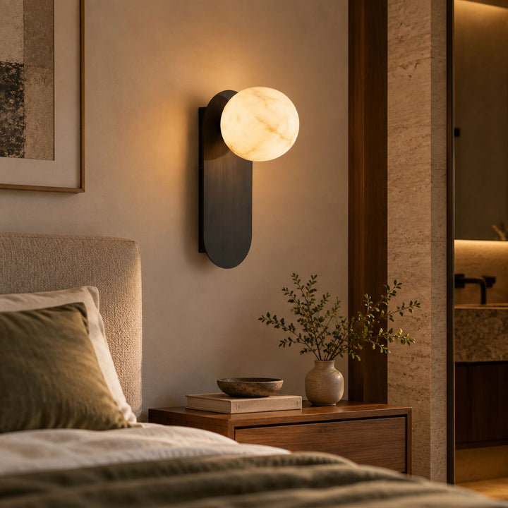 Aplique de pared Mira Alabaster Globe