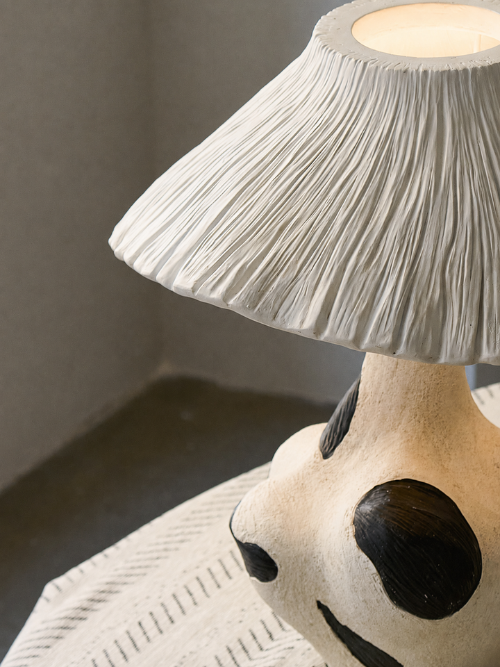 Mirea Sculptural Art Table Lamp