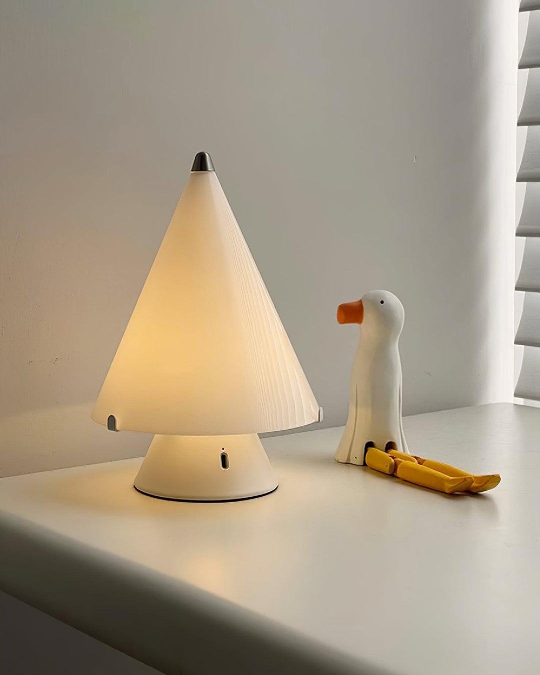 Miza Table Lamp - Vakkerlight