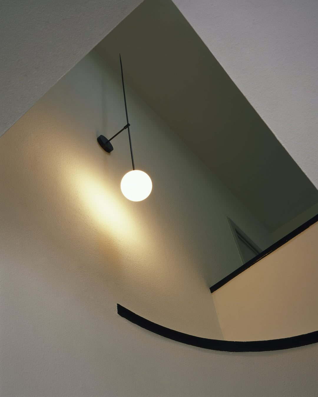 Mobile Wall Lamp