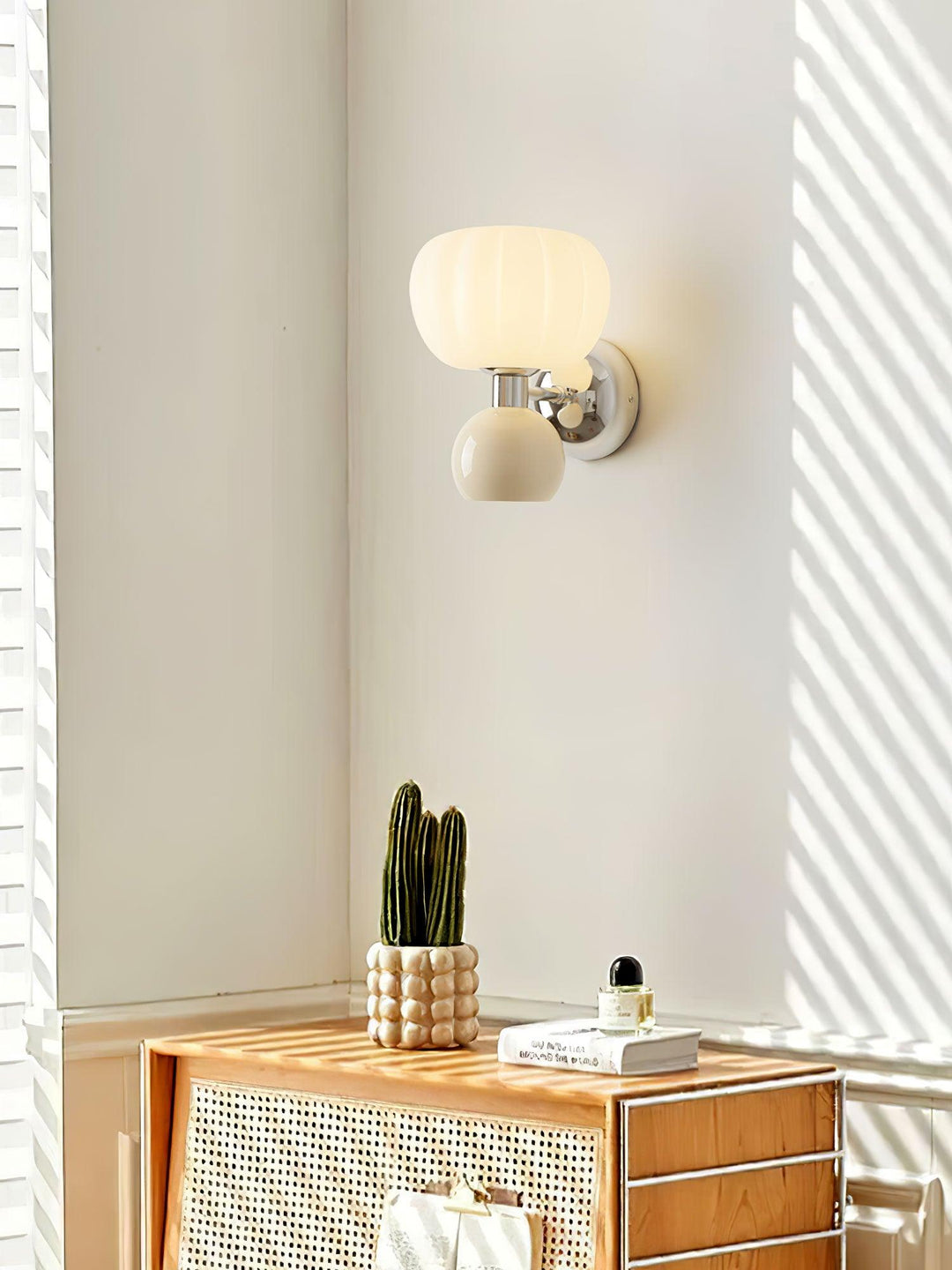 Moderno Cream Sconce - Vakkerlight