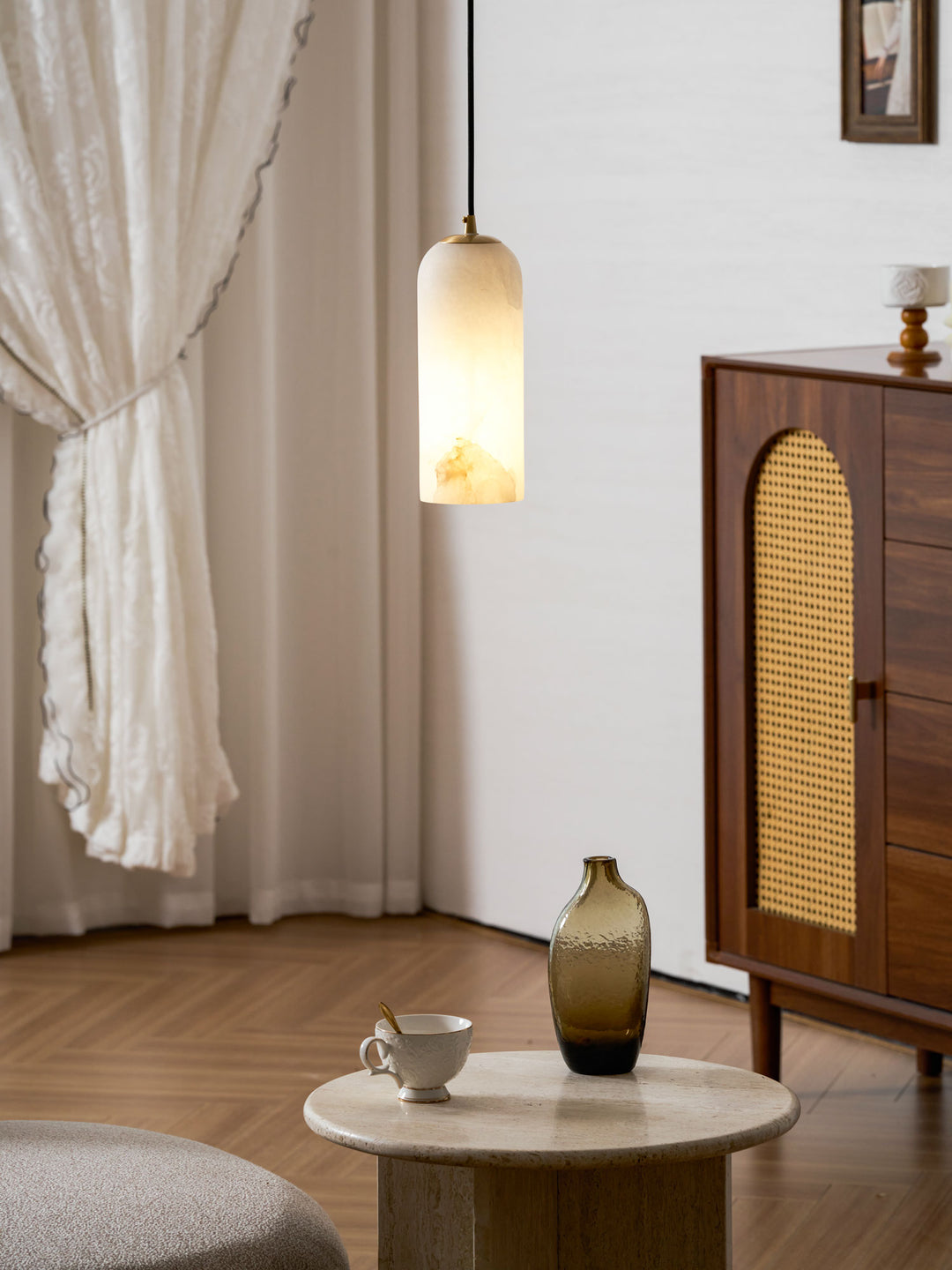 Monty Alabaster Pendant Lamp - Vakkerlight