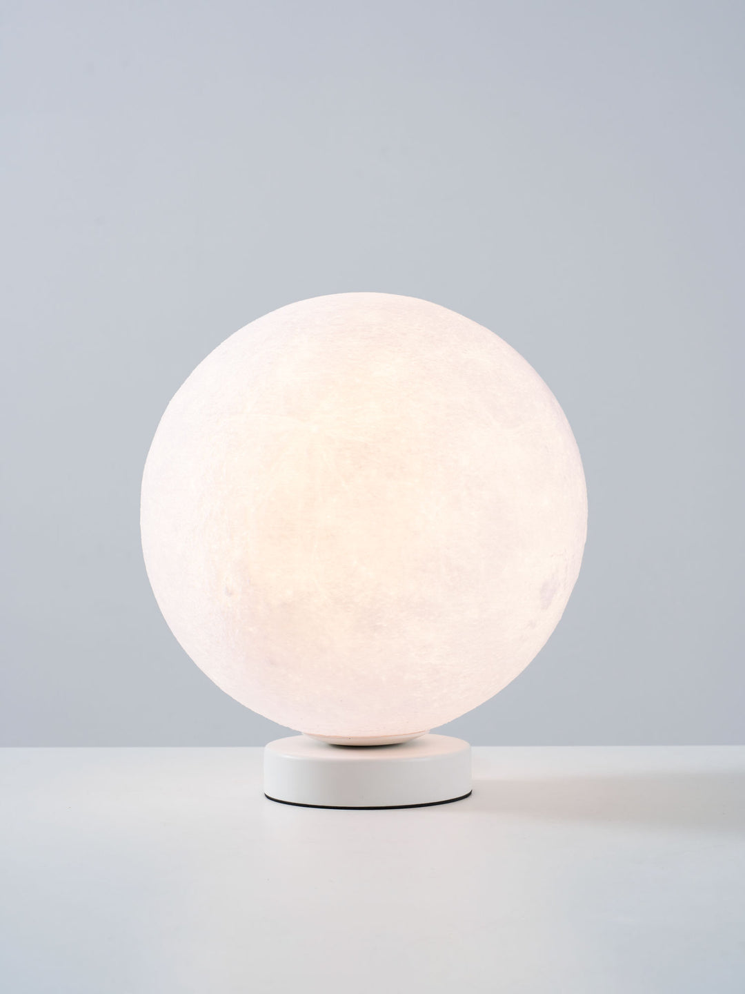Moon Table Lamp - Vakkerlight