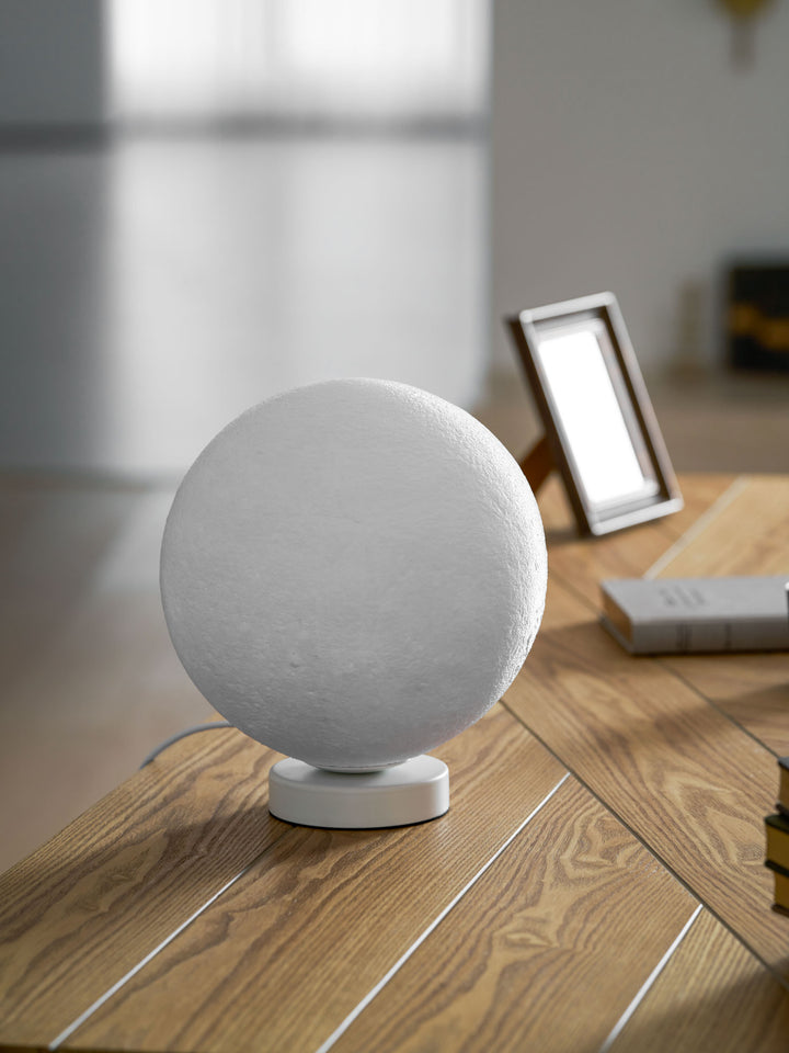 Moon Table Lamp - Vakkerlight